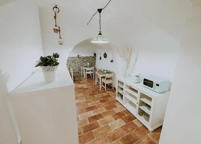 ベッド・アンド・ブレックファスト La Casa Di Achille